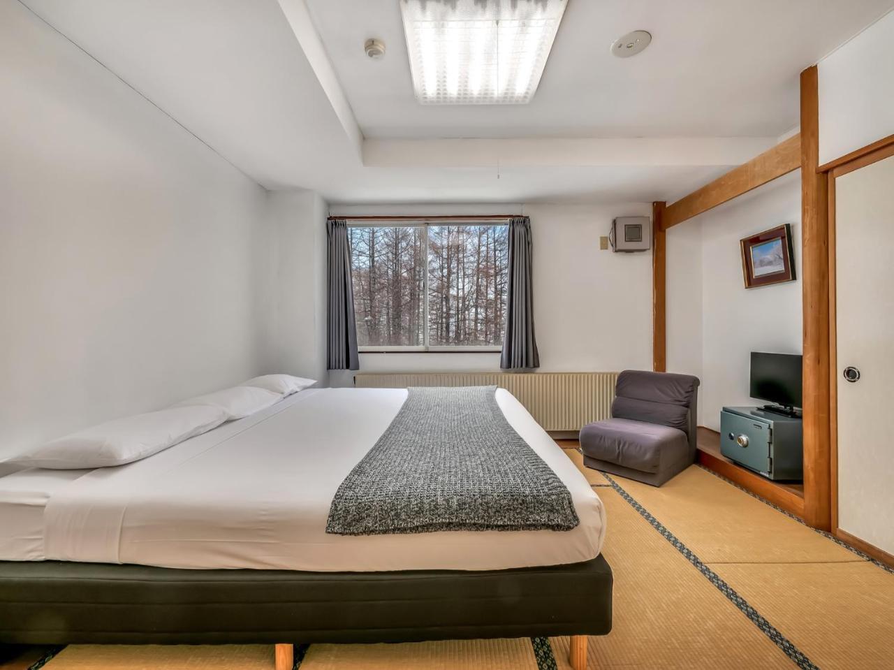 Hotel Madarao Iiyama Bagian luar foto
